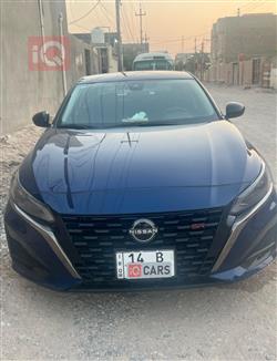 نيسان ألتيما